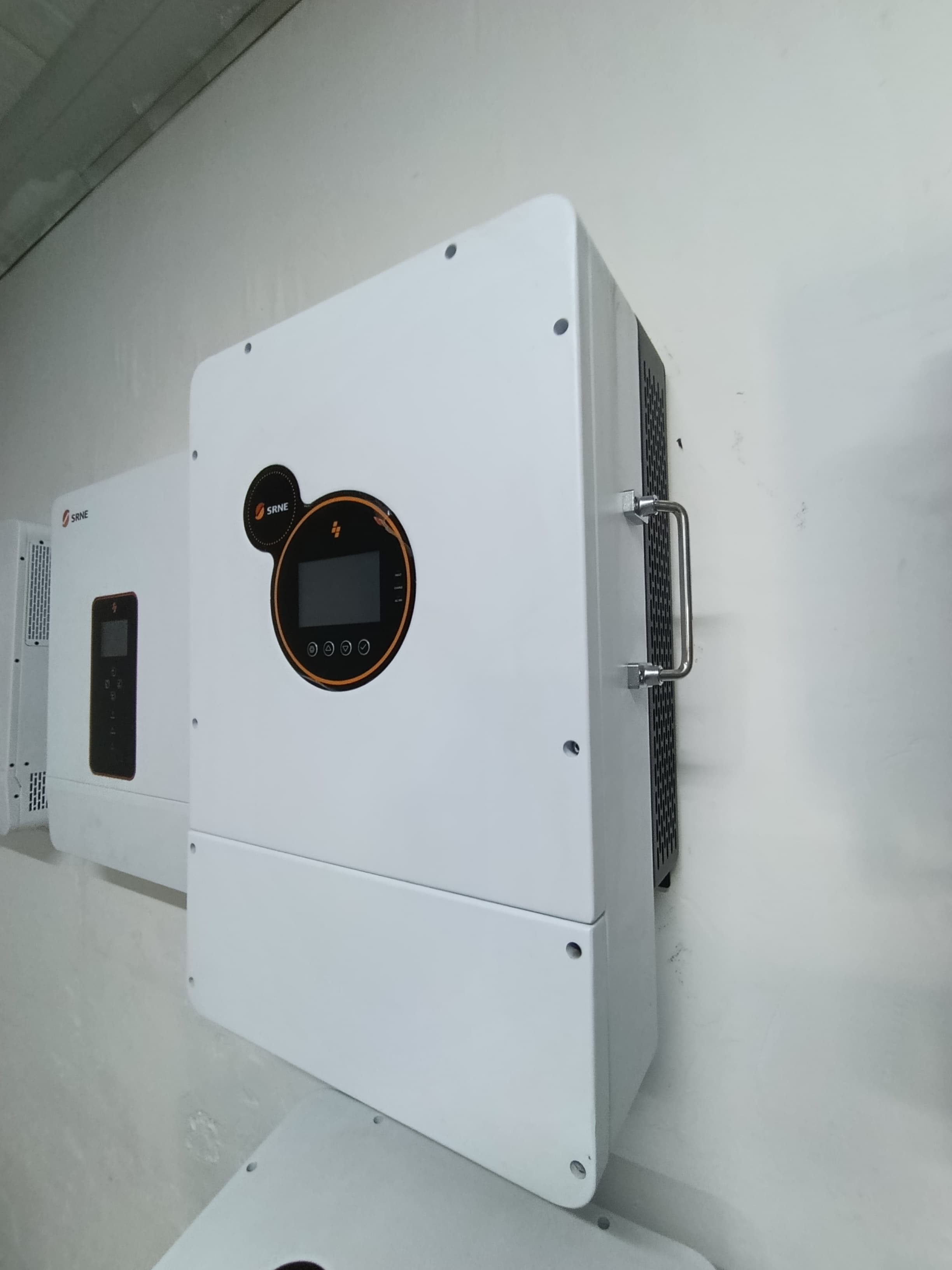 12kW SRNE 3-Phase Hybrid Inverter
